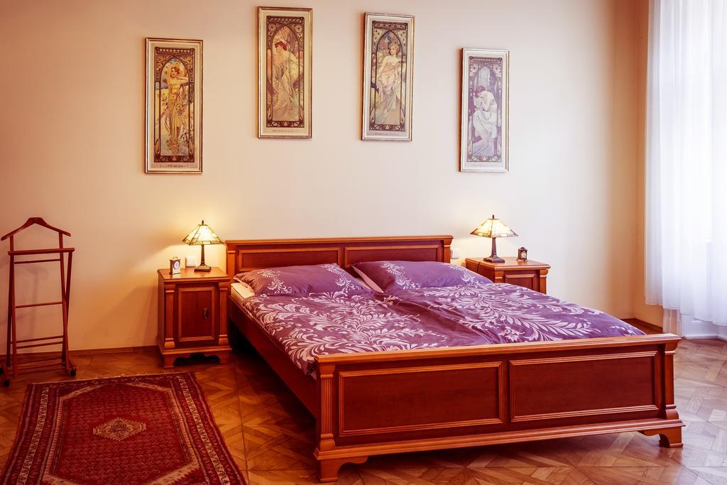 Apartment Vodickova 11 Прага Экстерьер фото